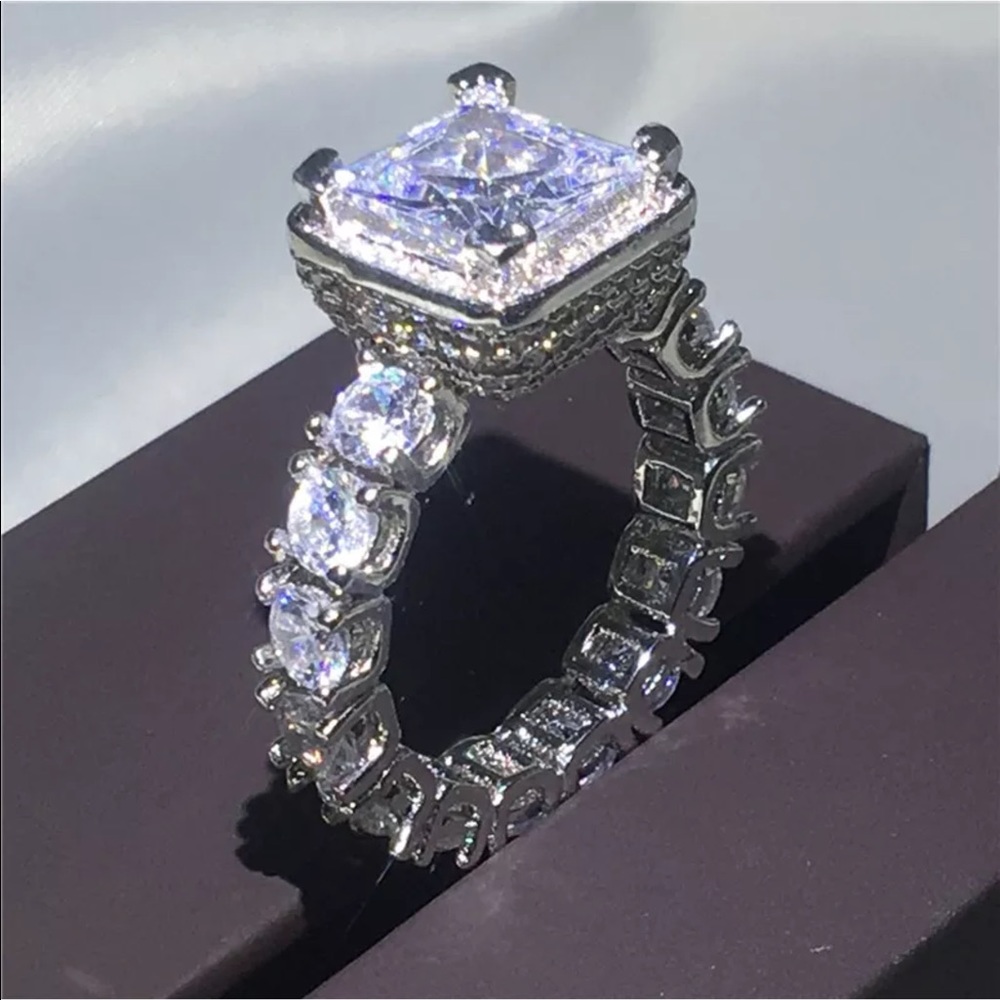 New wedding engagement ring - Picture 1 of 7